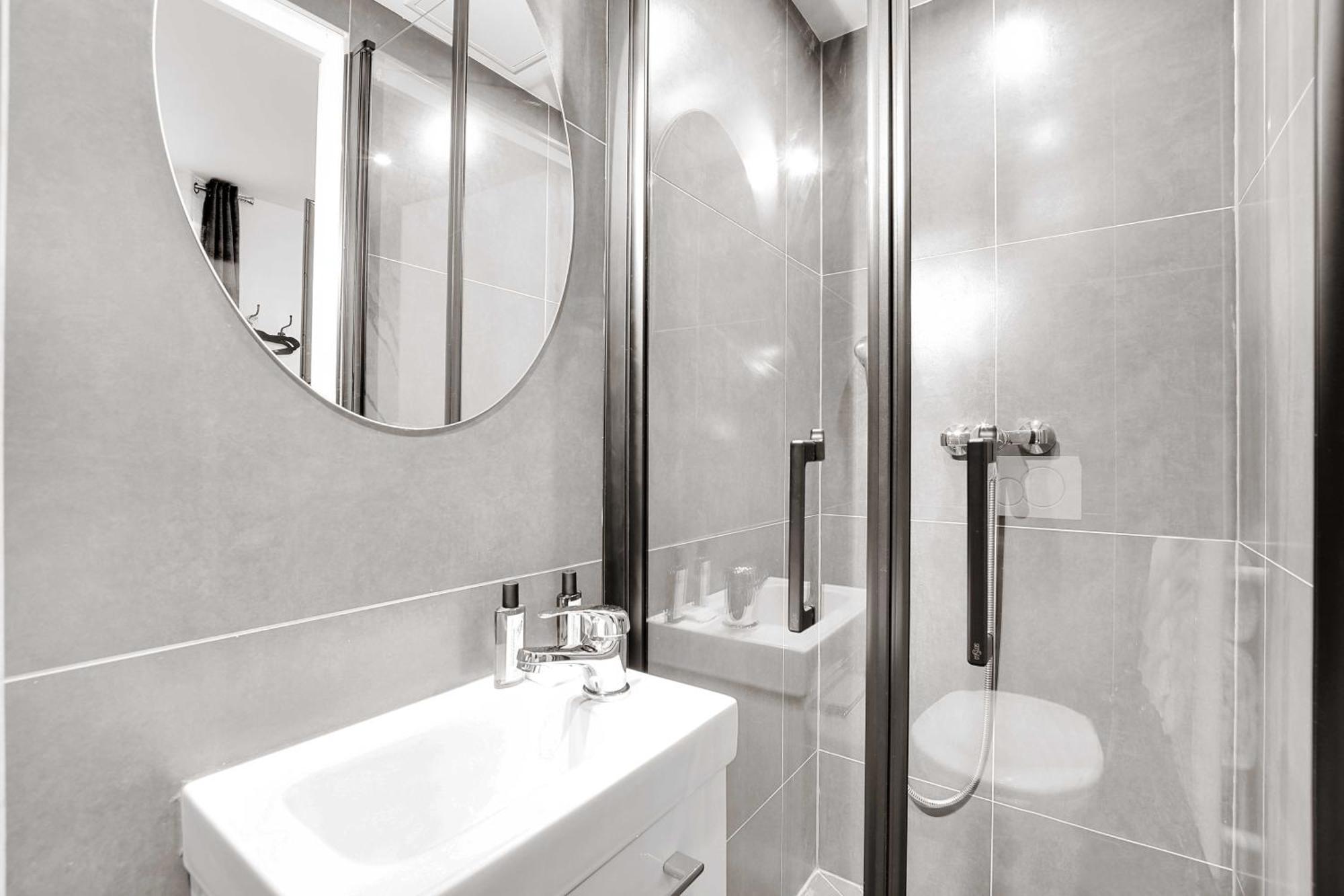 Charming Studio - 2P With Ac Near Montmartre París Exterior foto
